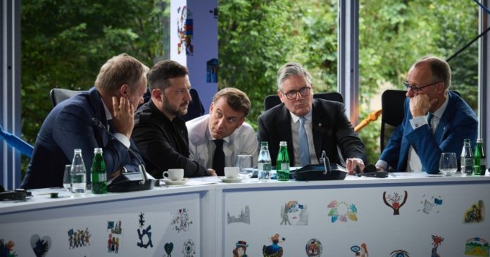 Зеленський разом з керівниками ЄС провів телефонну бесіду з Трампом: деталі розмови