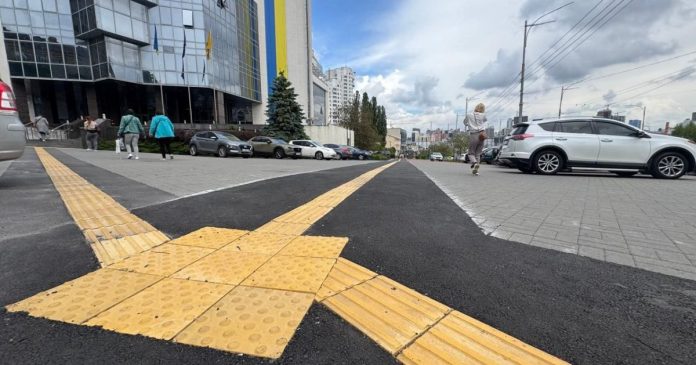 У Києві минулого року створили близько двадцяти зон без бар'єрів в інклюзивній інфраструктурі