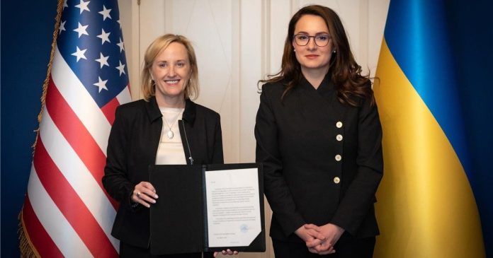 Початок спільного інвестиційного фонду між Україною та США у сфері корисних копалин