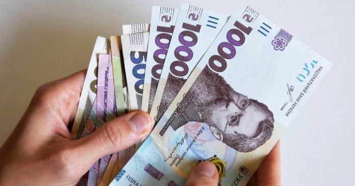 З 1 липня 2025 року в Україні стартують нові соціальні виплати: хто може їх отримати та як оформити документи