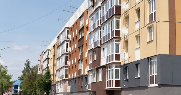В Бородянці відремонтовано більше 590 об'єктів: коли можна очікувати на заселення людей