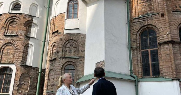Обстріли росіян завдали шкоди Софійському собору в Києві та Одеській кіностудії (ФОТО)