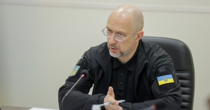 З початку 2023 року в Україні зменшилась площа замінованих територій на більше ніж 20% — Шмигаль