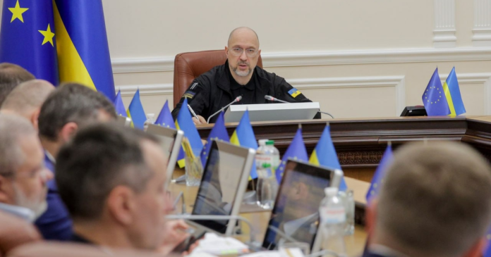 У Верховній Раді звернулися з ініціативою щодо відставки уряду Шмигаля: старт процесу