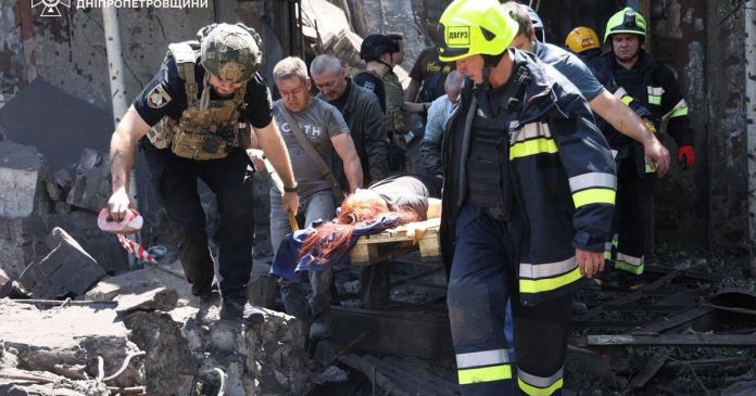 У Дніпропетровській області в результаті ракетного обстрілу РФ загинуло 9 осіб, більше 70 отримали поранення