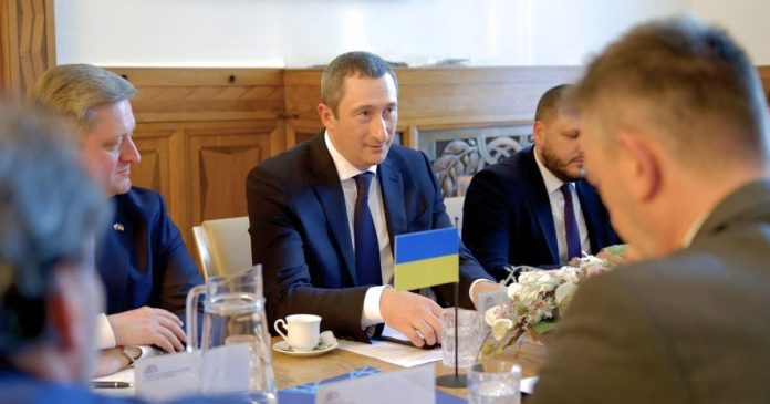 ЄС подовжив дію тимчасового захисту для українців до березня 2027 року
