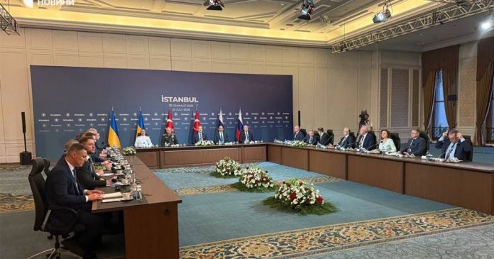 Третя зустріч делегацій України та РФ у Стамбулі: Умєров окреслив ключові питання