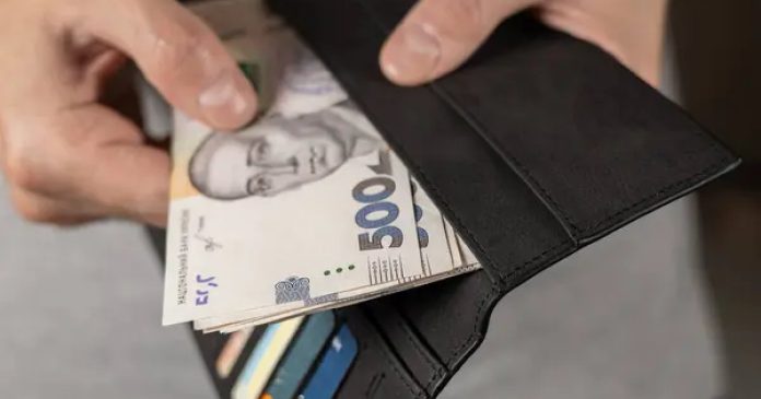 Уряд анонсував заплановані показники мінімальної зарплати та прожиткового мінімуму на 2026 рік