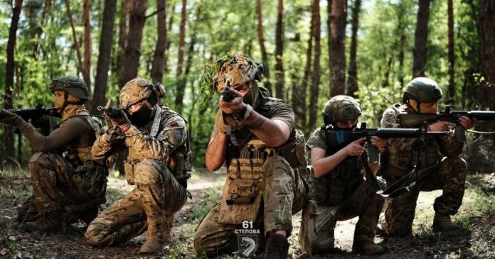 «Контракт 18–24»: хто матиме можливість на відстрочку відповідно до нового законодавства