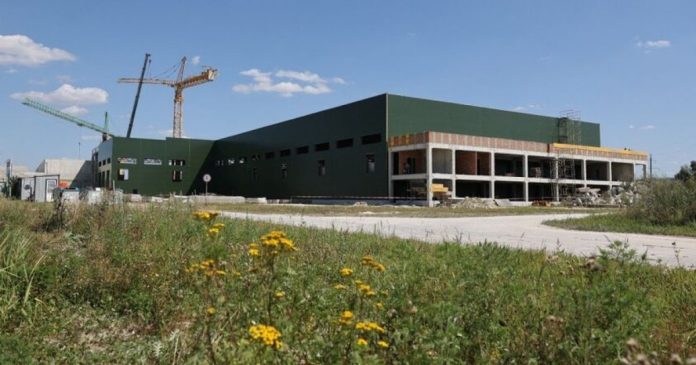 У Львові відтермінування будівництва сміттєпереробного заводу: депутати звернулися до польського прем’єра