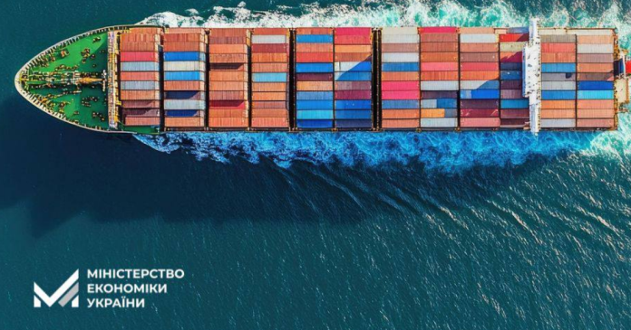 Експорт України у липні піднявся на 5,4% і перевищив $3,3 мільярда, з агропродукцією, що становить понад половину