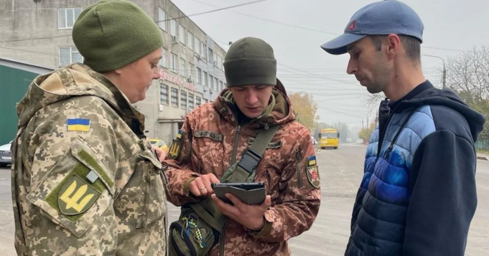 Обов’язкові бодікамери для працівників ТЦК: прозорість запровадять з вересня