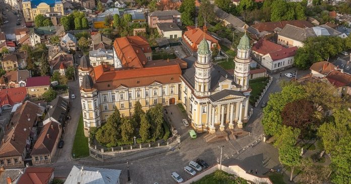 Попит на квартири у новобудовах на Закарпатті суттєво зріс