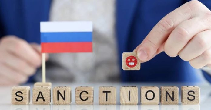 Австралія знижує максимальну ціну на російську нафту і вводить санкції проти 