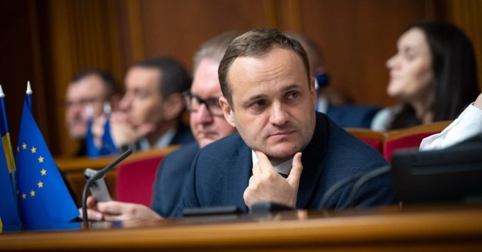 Агентство з відновлення отримало 12,8 мільярда гривень на дороги, проте потрібна в шість разів більша сума