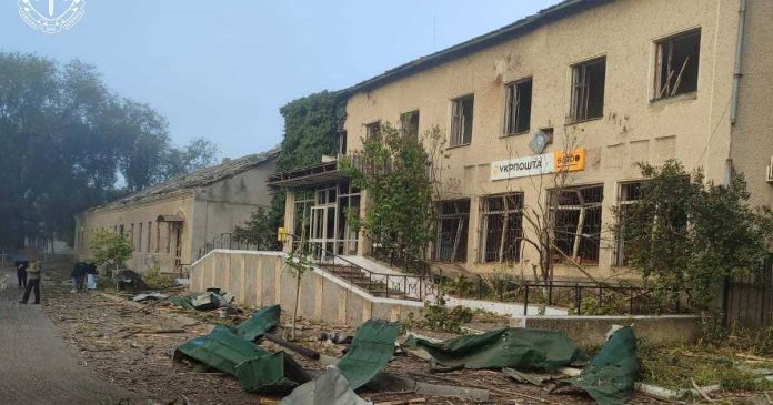 Воююча армія РФ завдала удару по відділенню 