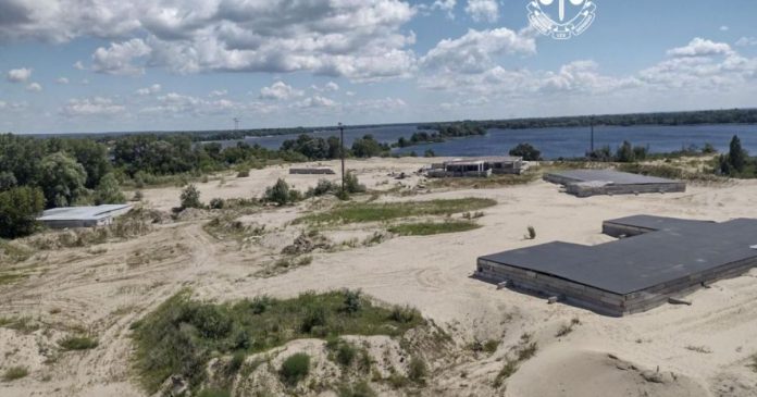 У Києві виявили незаконне заволодіння земельними ділянками на Жуковому острові на суму понад 40 млн грн