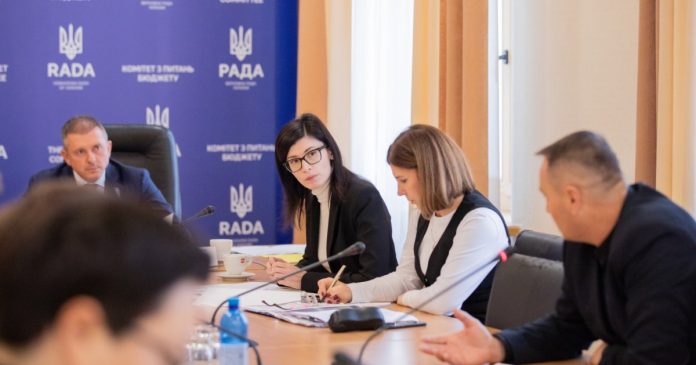 Рахункова палата виявила загрози у виконанні бюджету та зростання дебіторських боргів у оборонному секторі
