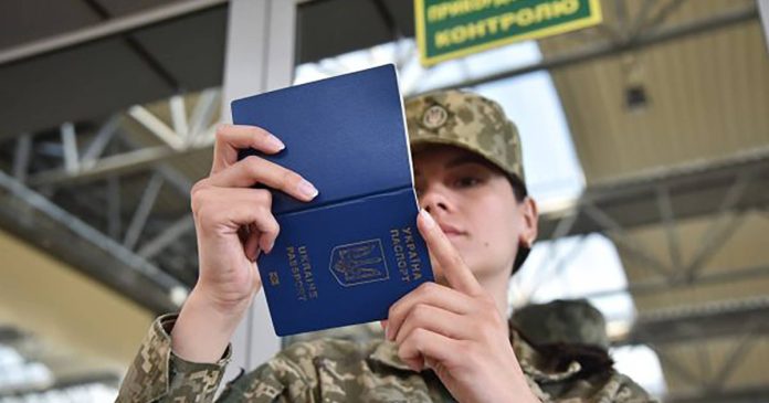 Обмеження руху автомобілів на українсько-румунському кордоні: у чому причина