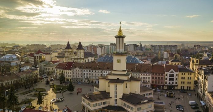 Огляд цін на оренду житла в Івано-Франківську у грудні 2025 року (інфографіка)