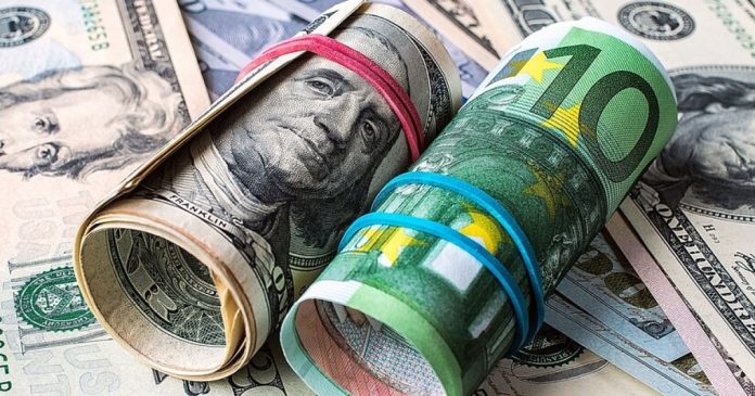 Осіння динаміка валютного курсу: як це вплине на ринок нерухомості в Україні?