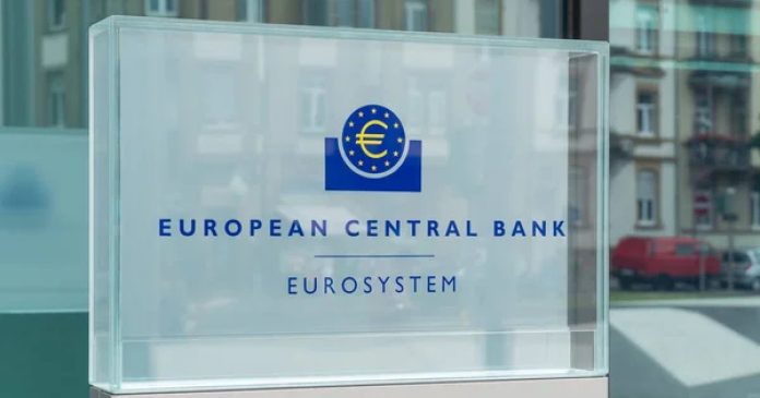 ЄЦБ утримав ключові ставки на тому ж рівні: що вплинуло на прогнози інфляції
