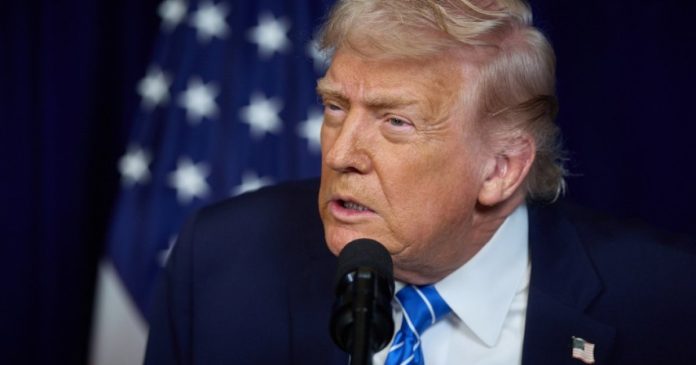 Трамп продовжив санкції щодо Росії на наступний рік