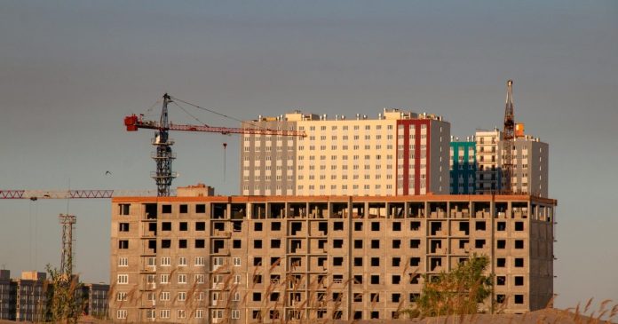 Будівельники виявили основну перешкоду для житлового будівництва та запропонували вихід з ситуації