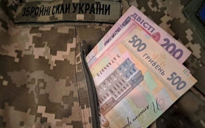 Кабмін ухвалив рішення вдвічі підвищити виплати іноземним добровольцям в лавах ЗСУ