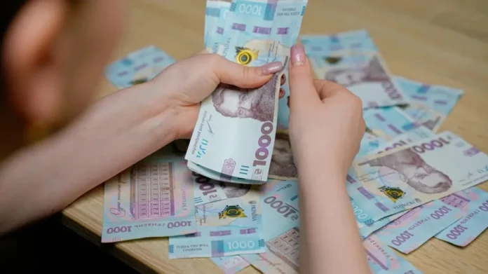 зарплати українця